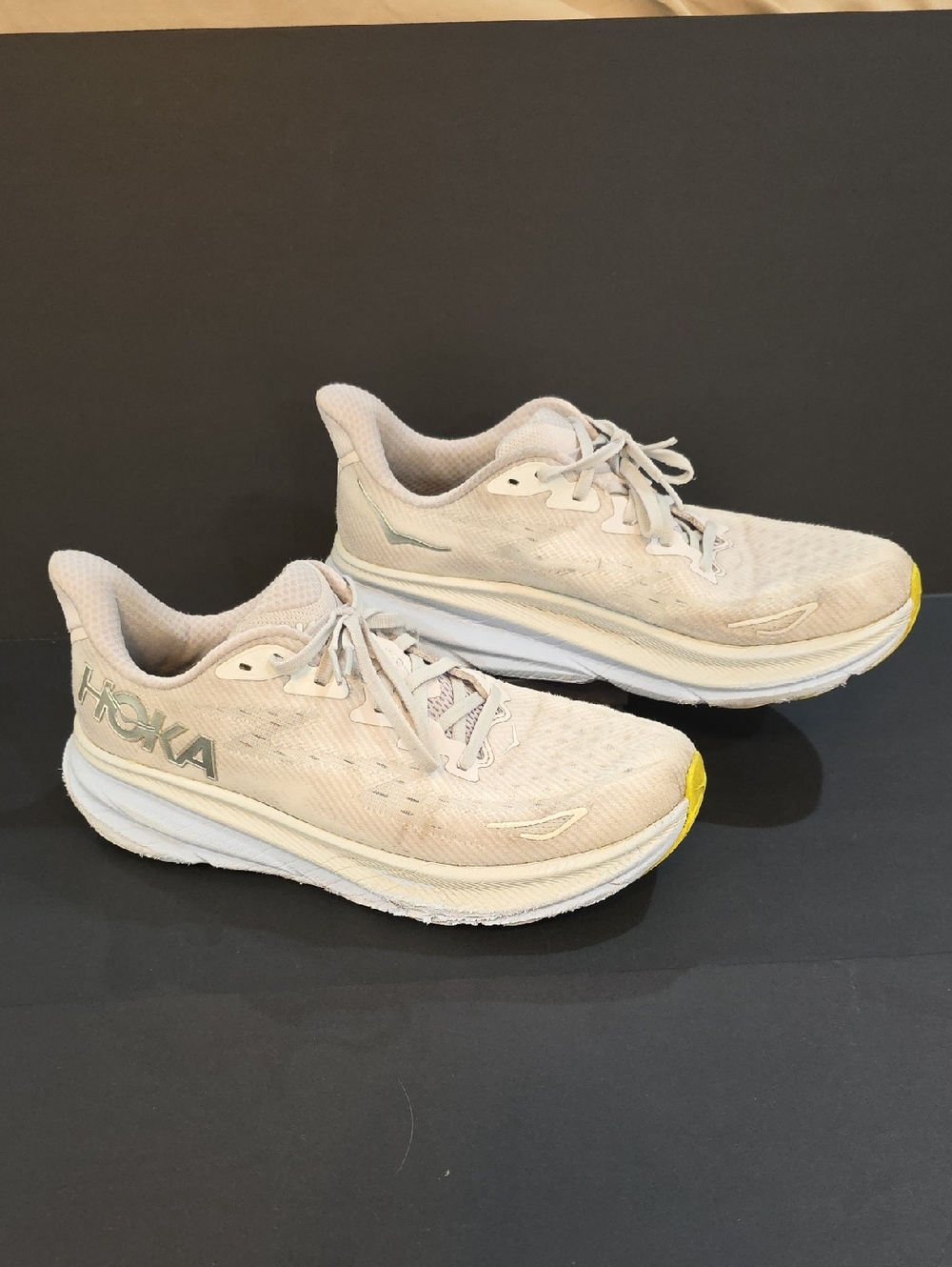 Hoka Clifton 9 Womens Sneakers Sky Blue/Off White/Gray &Yellow Tip Size 10.5